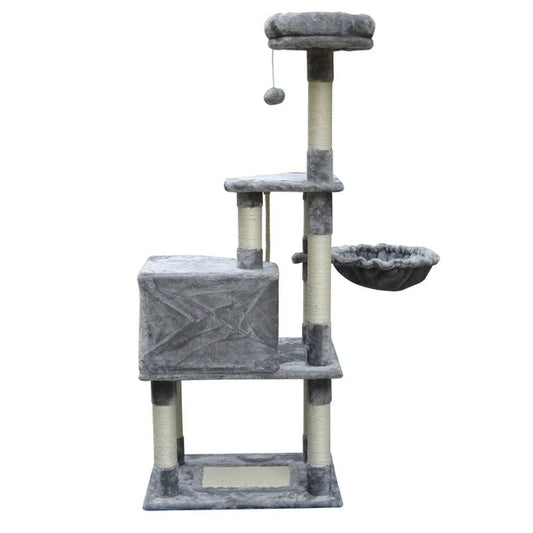 Detaljan prikaz zatvorene sivo obložene kućice na srednjem nivou drveta za mačke.