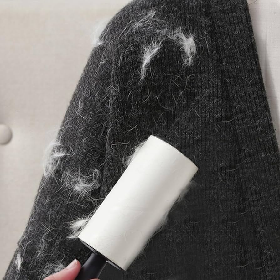 Lepljivi valjak za uklanjanje dlaka sa 90 listova, ergonomska drška