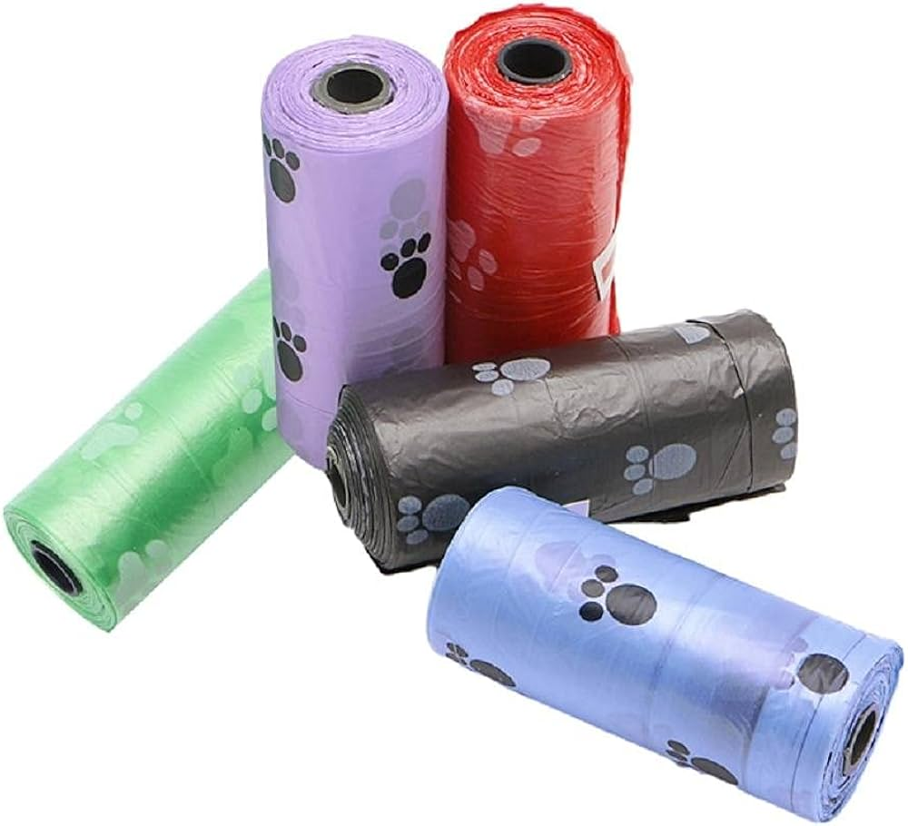 Šarene kesice za izmet u pet živopisnih boja, kompatibilne sa dispanzerima