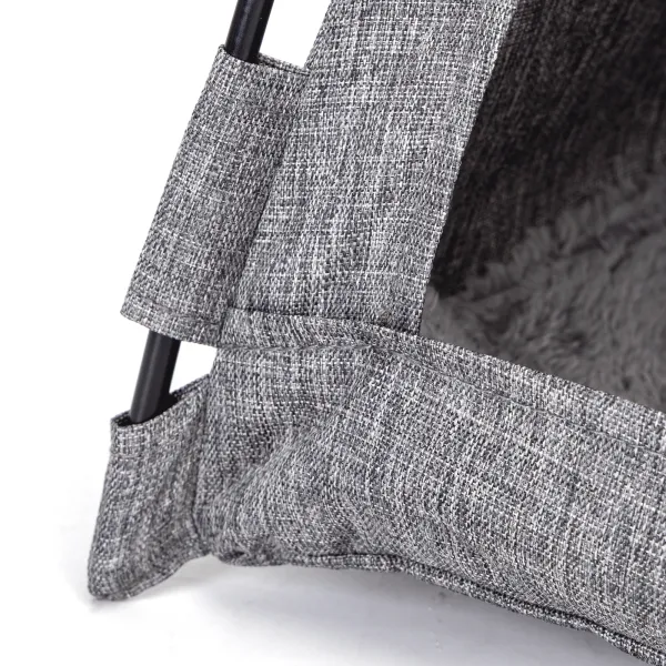 Sklopiva kućica za mačke sa ventilacionim prozorčićem