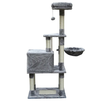 Detaljan prikaz zatvorene sivo obložene kućice na srednjem nivou drveta za mačke.