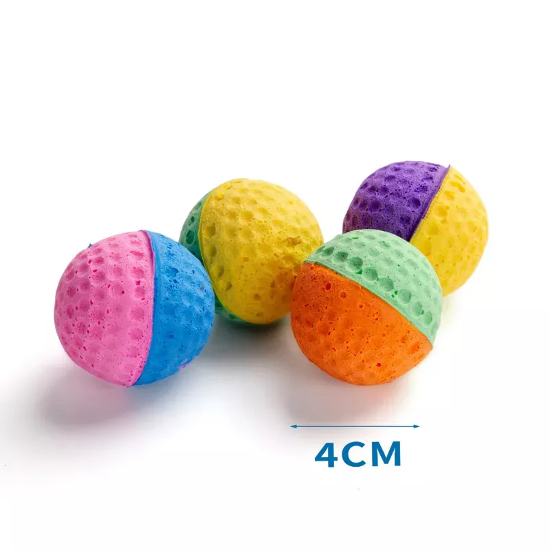 Sunđerasta loptica za mačke zeleno-ljubičasta kombinacija, bezbedna za igru