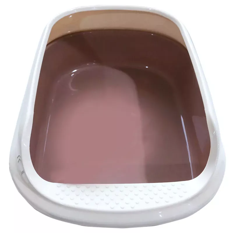 Otvoreni toalet za mačke, detalj visokih ivica koje sprečavaju rasipanje