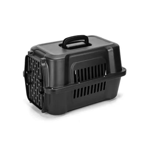 Crni plastični transporter za pse i mačke sa metalnim vratima.