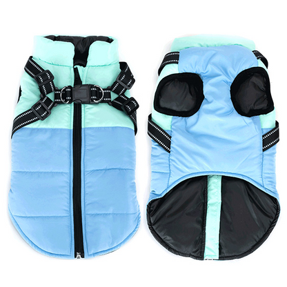 Plava i mint zimska jakna za pse, prikazane prednja i zadnja strana sa otvorima za noge i ormom na leđima.