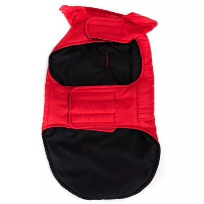 Detalj džepa sa rajsferšlusom na zimskom prsluku za pse